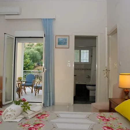 Stylish Flat/ Romantic Sunsets, 300m To The Beach